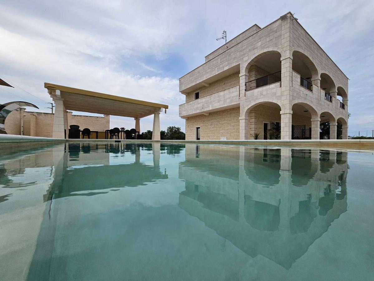 White Stone * Fasano